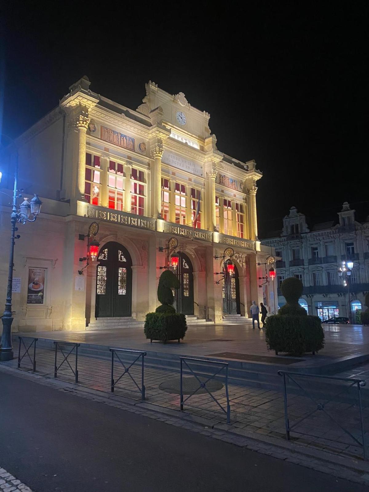 Grand Appartement De 100M2 -Allee Paul Riquet Beziers - 4Chambres - Wifi- Tv Connectee Esterno foto